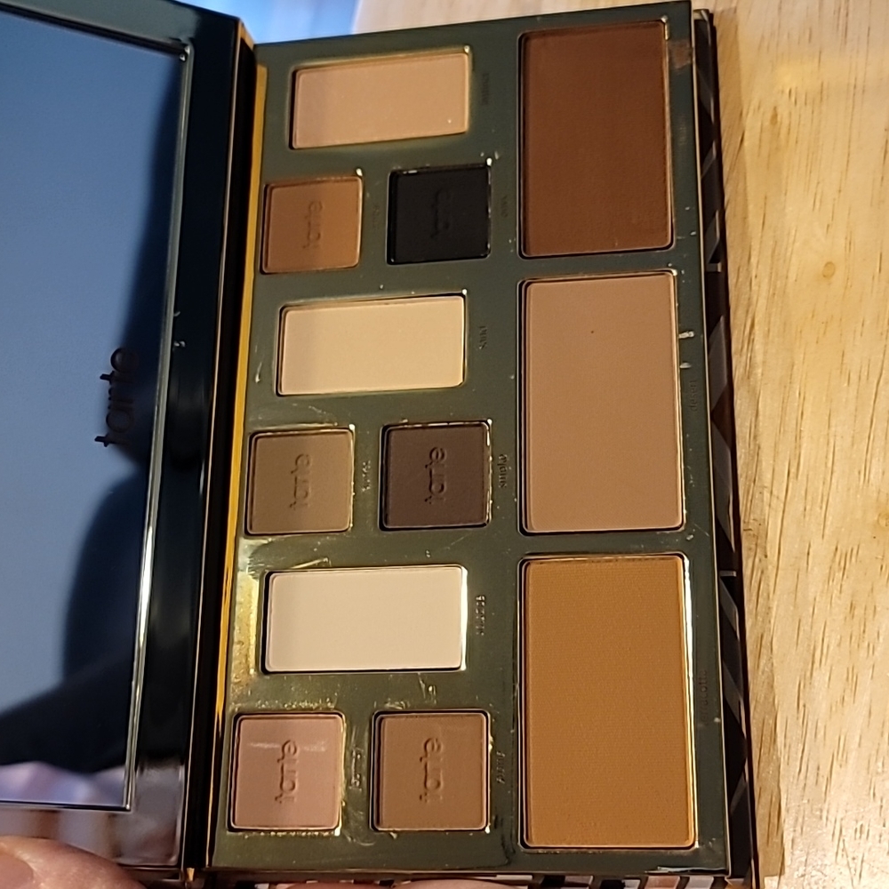 Tarte face shaping palette